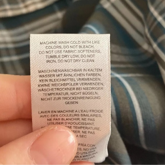 Men’s Sherpa Adventure Gear Short Sleeve Plaid Button Up Shirt. Like new! Large - Picture 12 of 13